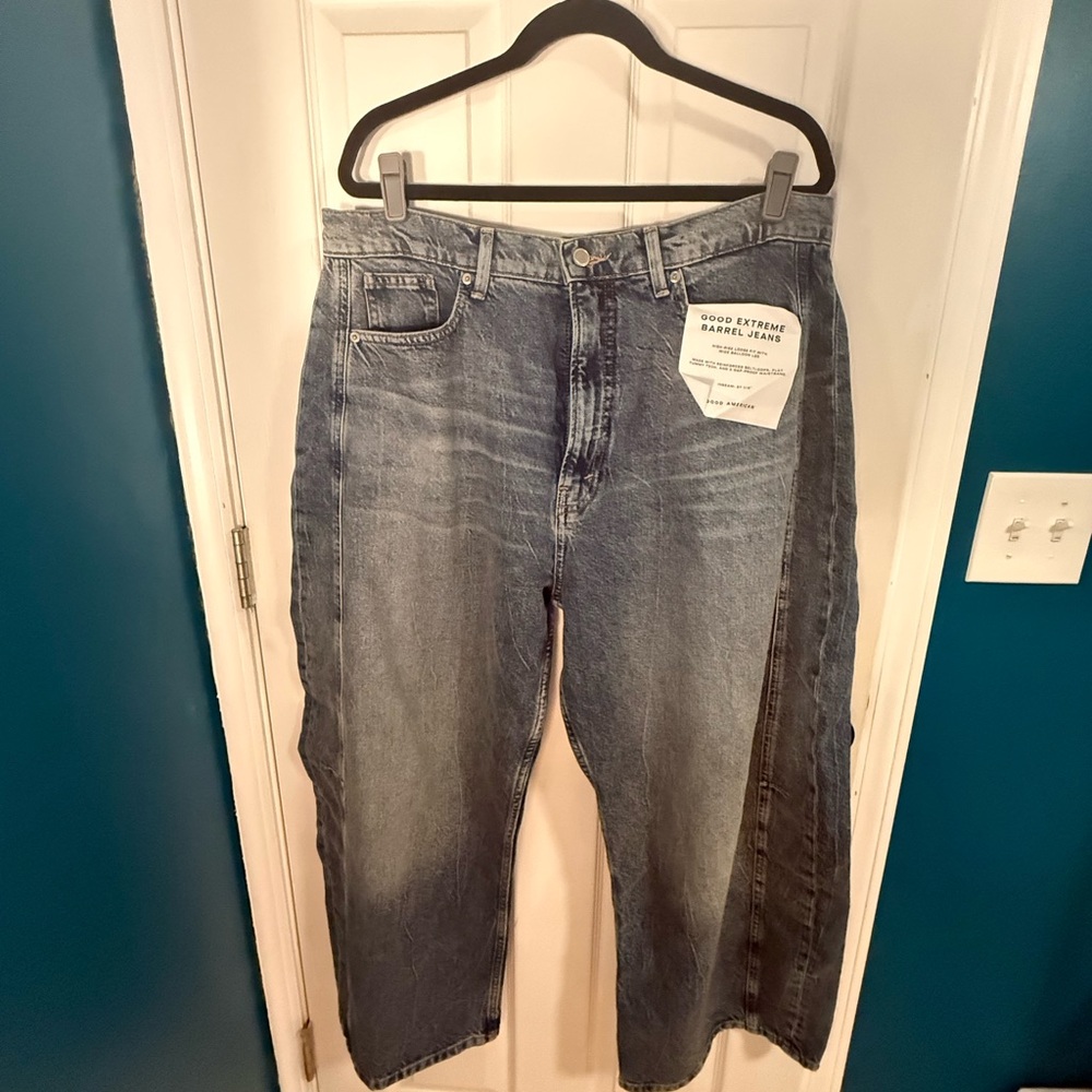 Good American - 14/32 Extreme Barrel Jeans - NWOT